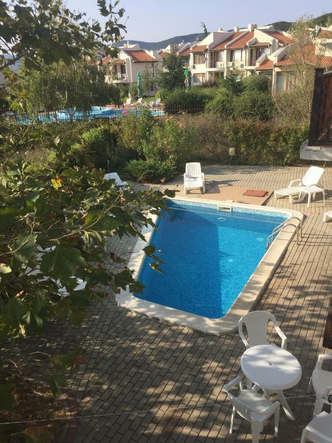 Hilltop Villa بورغاس المظهر الخارجي الصورة
